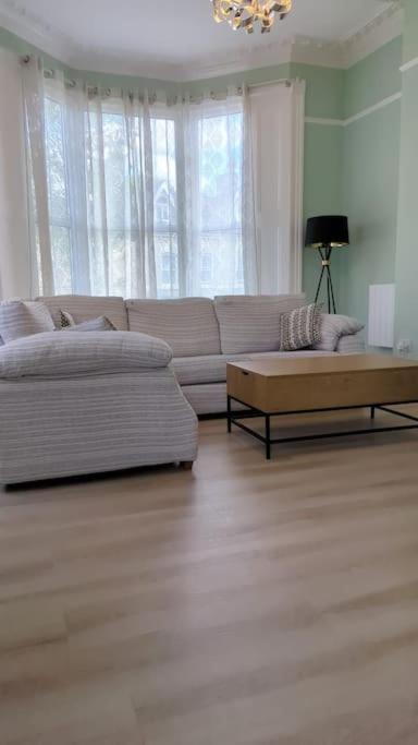 Entire Home In York City Luaran gambar